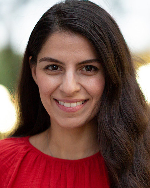 Mishelle Dimitrova Headshot